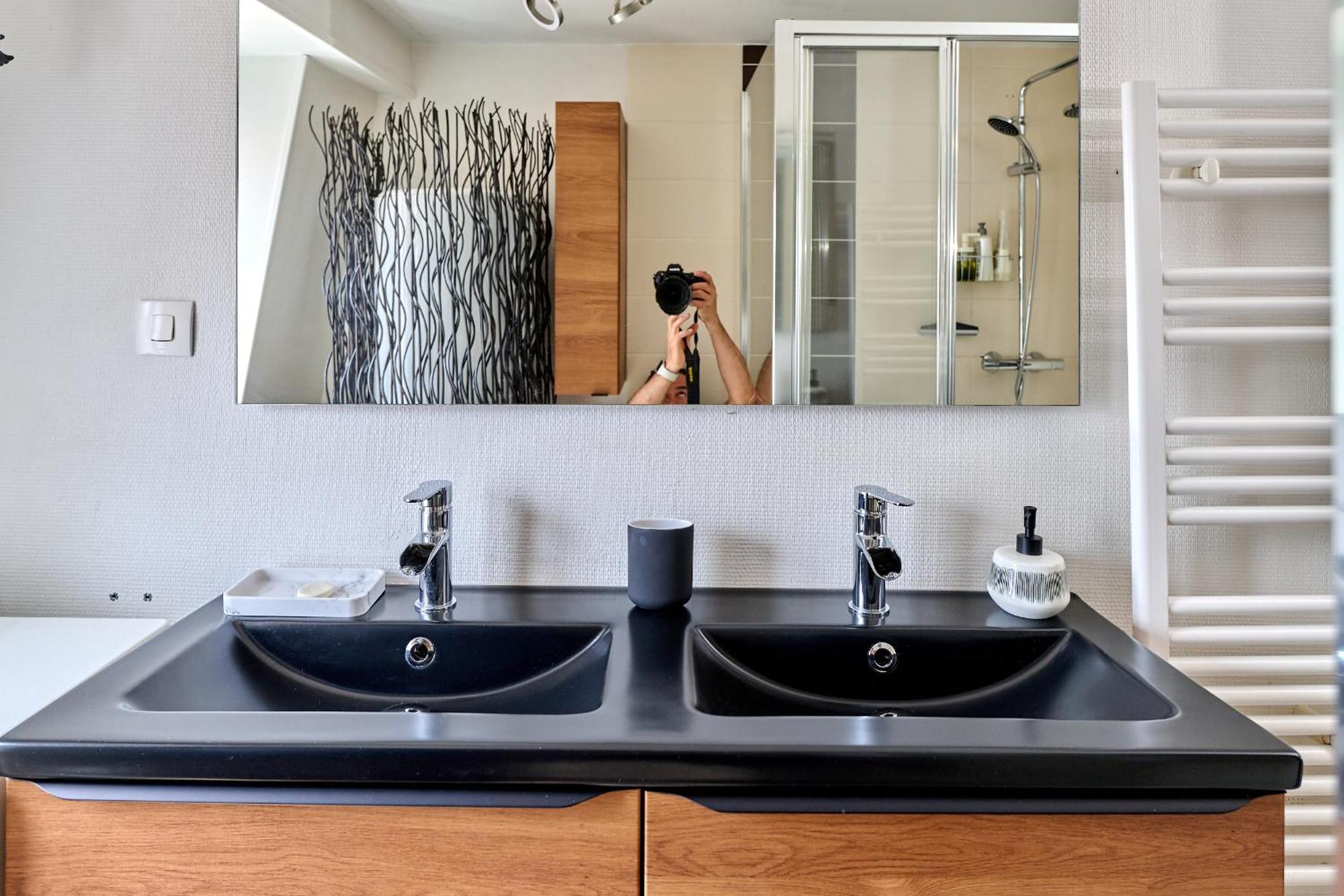 Appartement De Caractere, Charme نيفي المظهر الخارجي الصورة